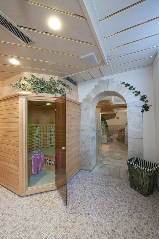 Hotel Maibad วิปิเตโน ภายนอก รูปภาพ